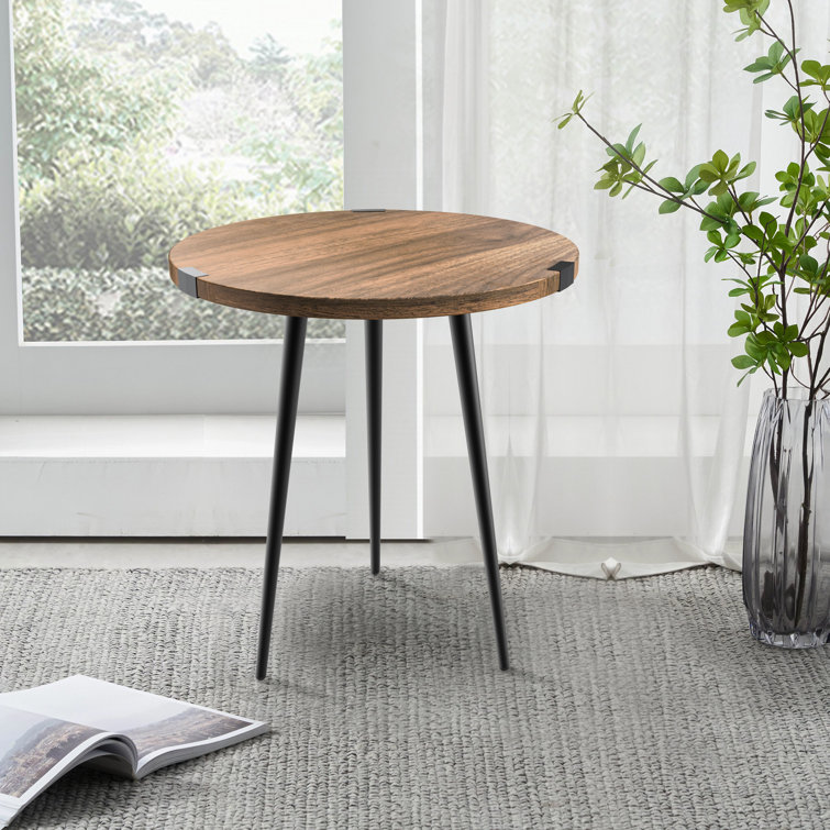 Small round table with store 3 legs